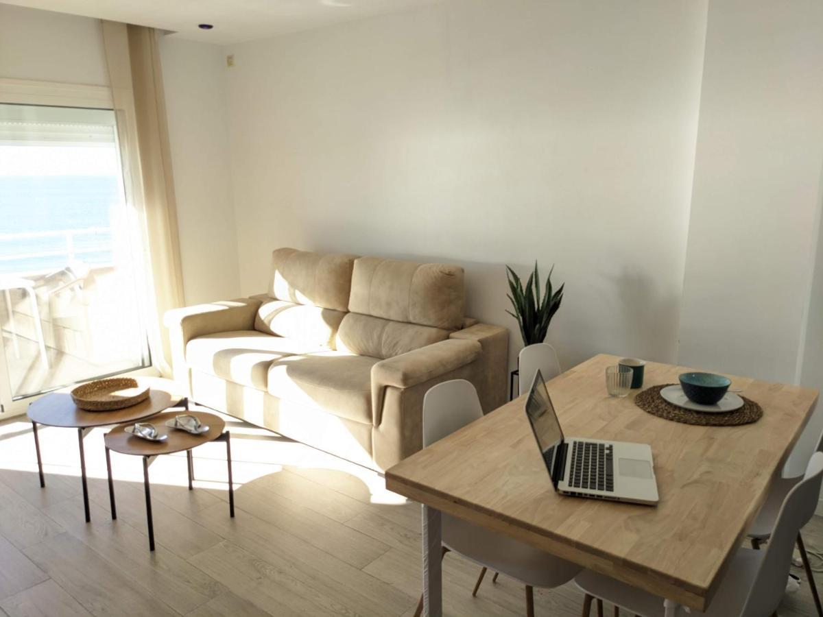 Apartamento En La Playa Con Garaje Cádiz Exteriör bild