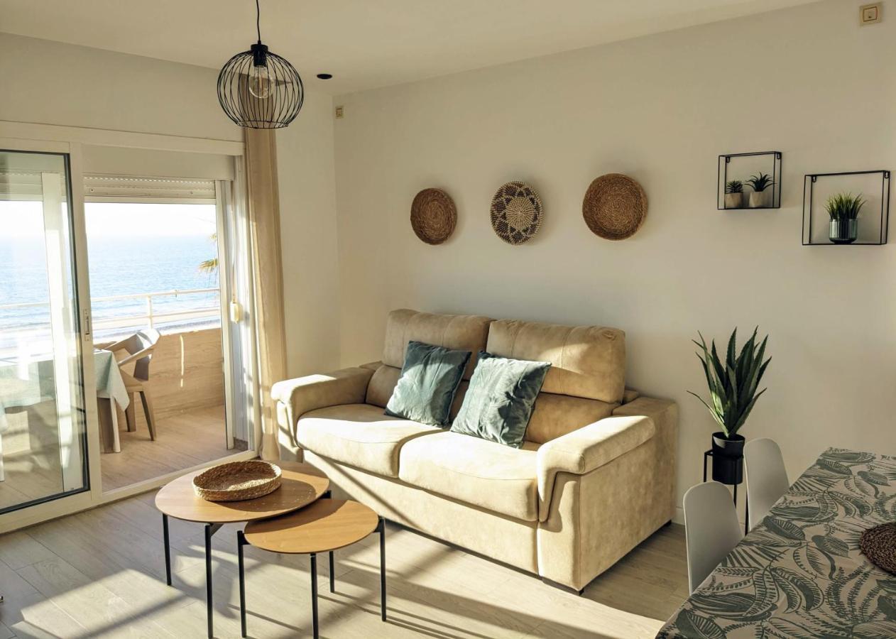 Apartamento En La Playa Con Garaje Cádiz Exteriör bild